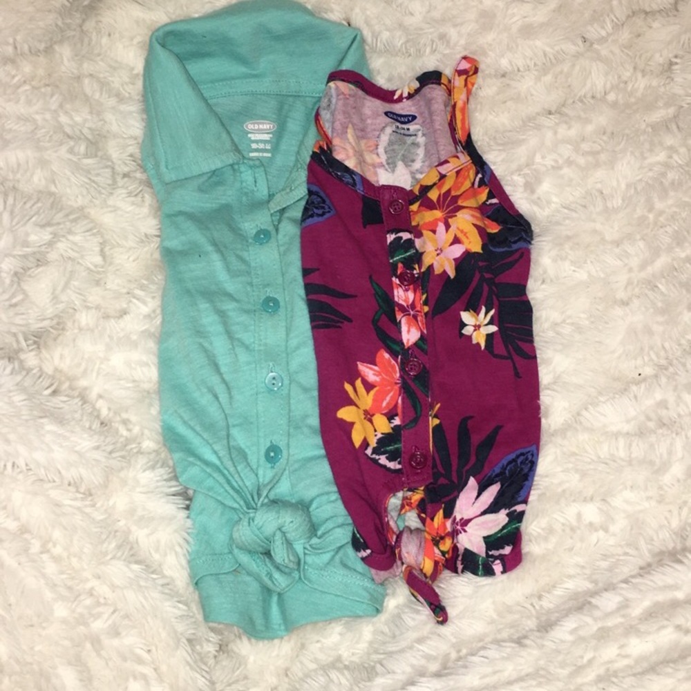 Old Navy Tank Tops 💓